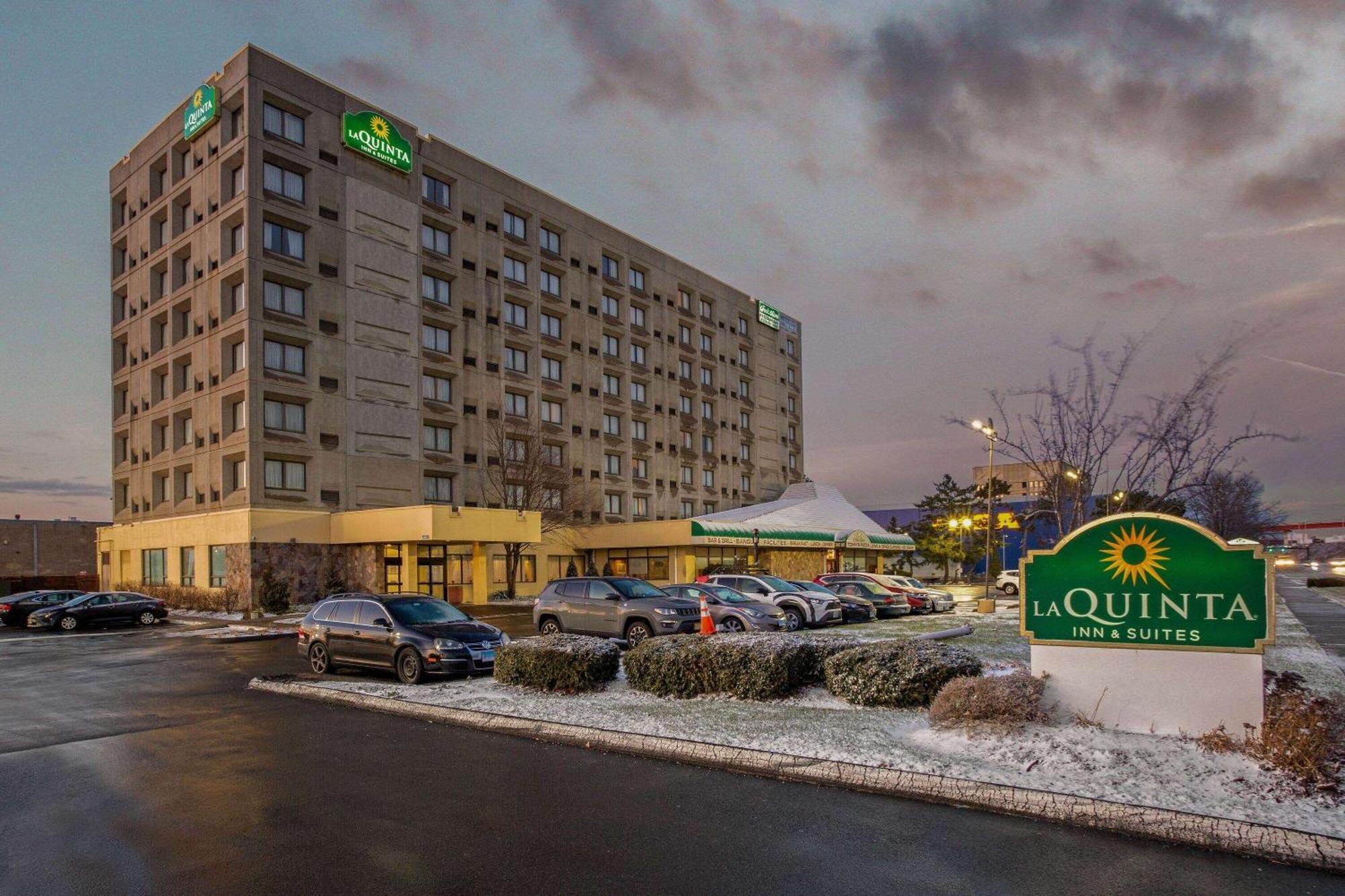 La Quinta By Wyndham New Haven Hotel Exterior foto