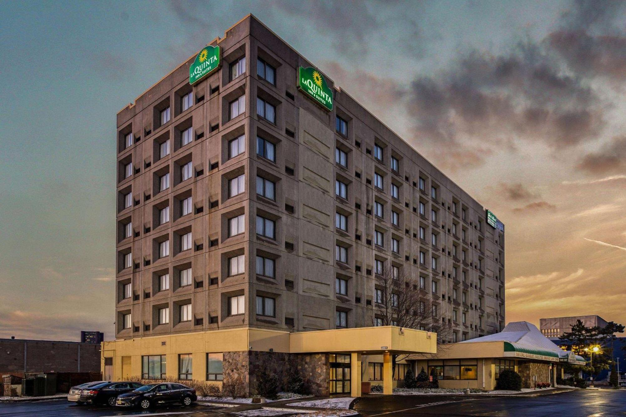 La Quinta By Wyndham New Haven Hotel Exterior foto